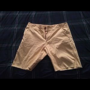 Yellow Mosimo supply co. shorts (W 34)